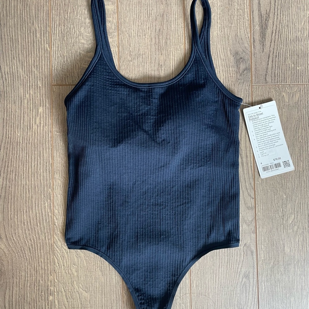 Lululemon Ebb to street bodysuit - NWT - size 4 - true navy